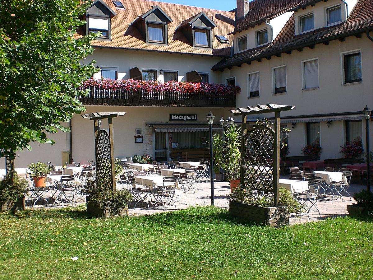 Hotel-Gasthof "Zum Bartl" Sulzbach-Rosenberg Buitenkant foto