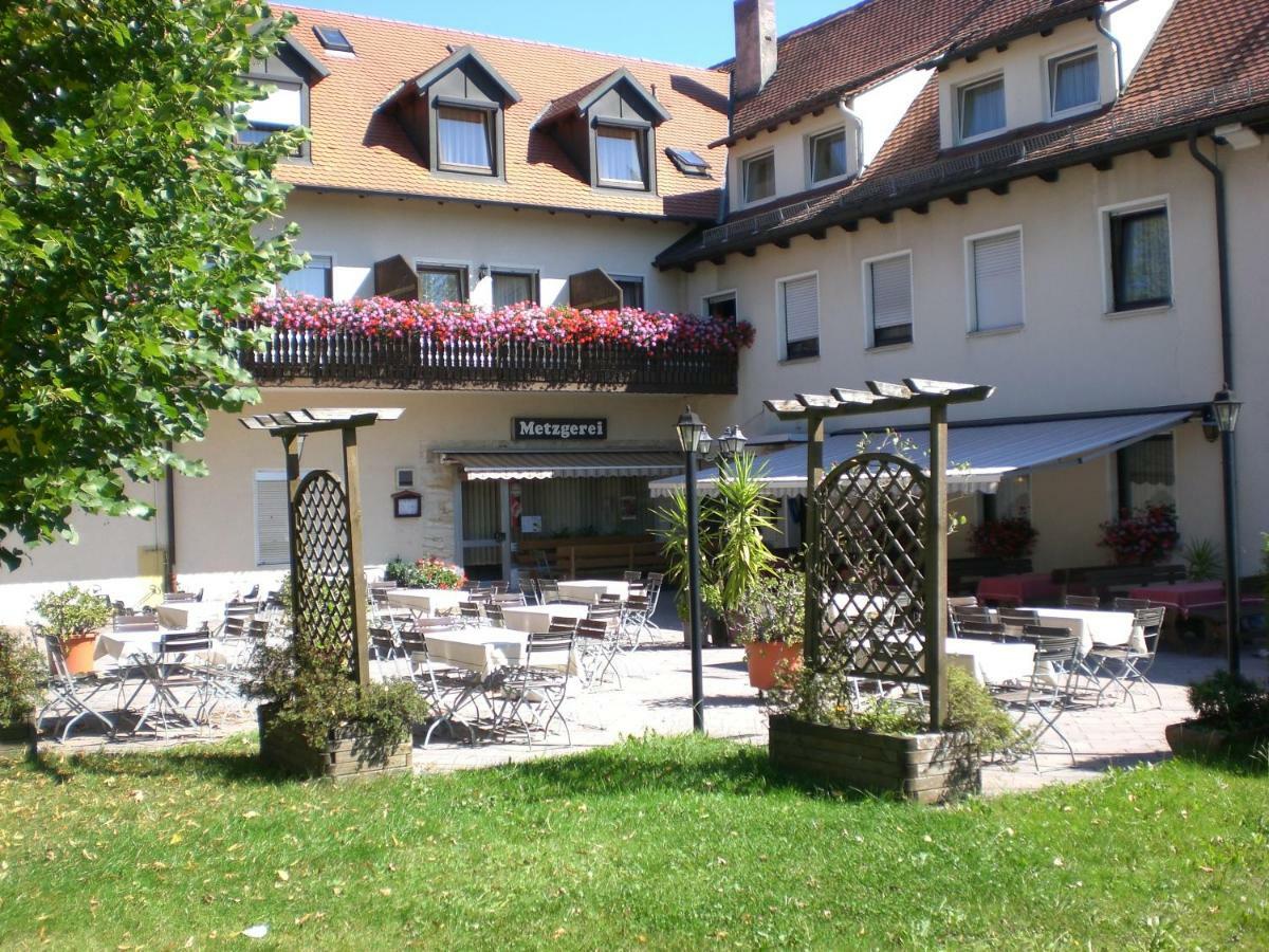 Hotel-Gasthof "Zum Bartl" Sulzbach-Rosenberg Buitenkant foto